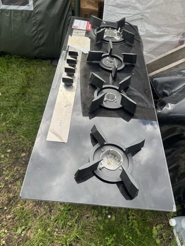 Cda hvg93bl four - burner, on